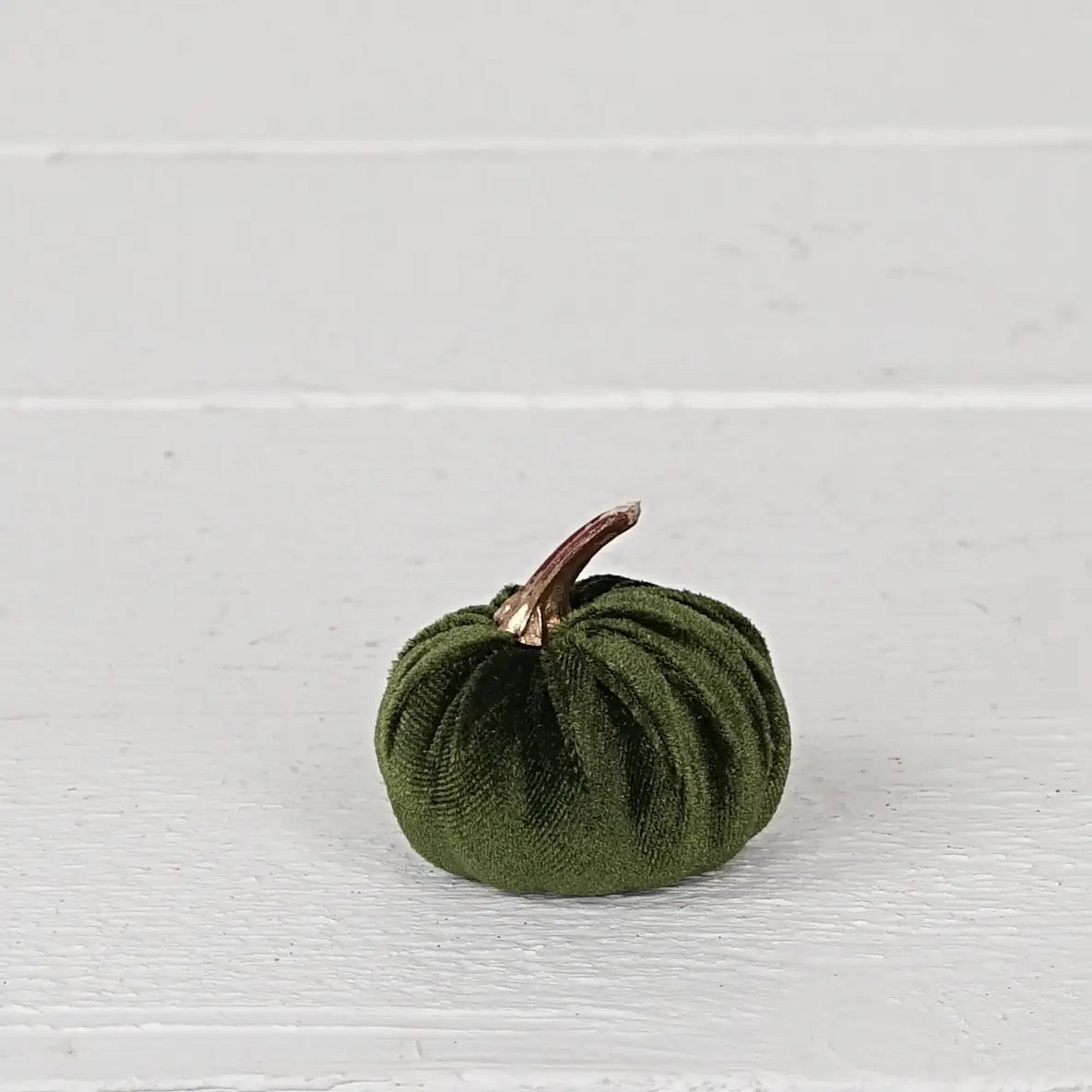 Bag of 6 Velvet 2in. Pumpkins W.Golden Stem-Brown