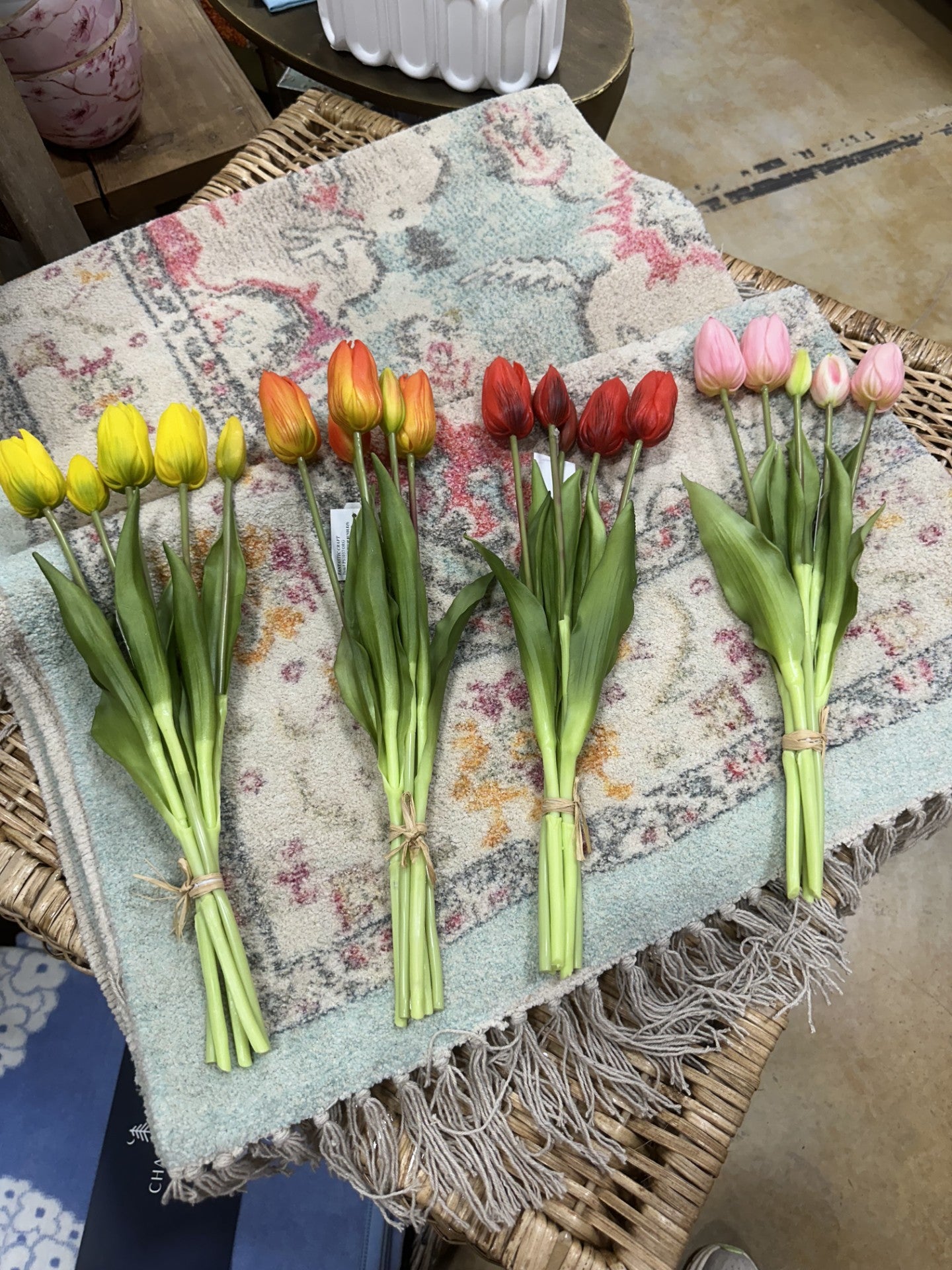 FC 16" Tulip Stem Bundle x 5 (4 Colors)