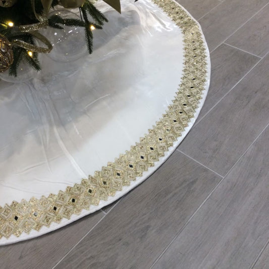 84" Velvet Beaded Collar Tree Skirt