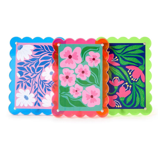 Color Pop 4”x6” Scalloped Edge Acrylic Photo Frame