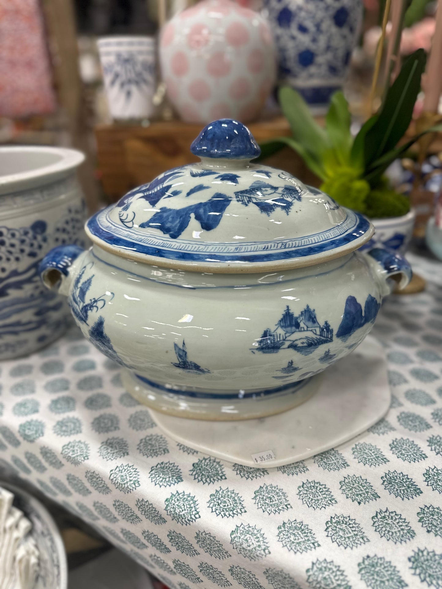 WN Blue & White Container w/ Lid
