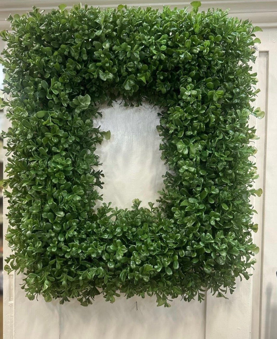 Green Rectangle Boxwood Wreath- 18”x22”