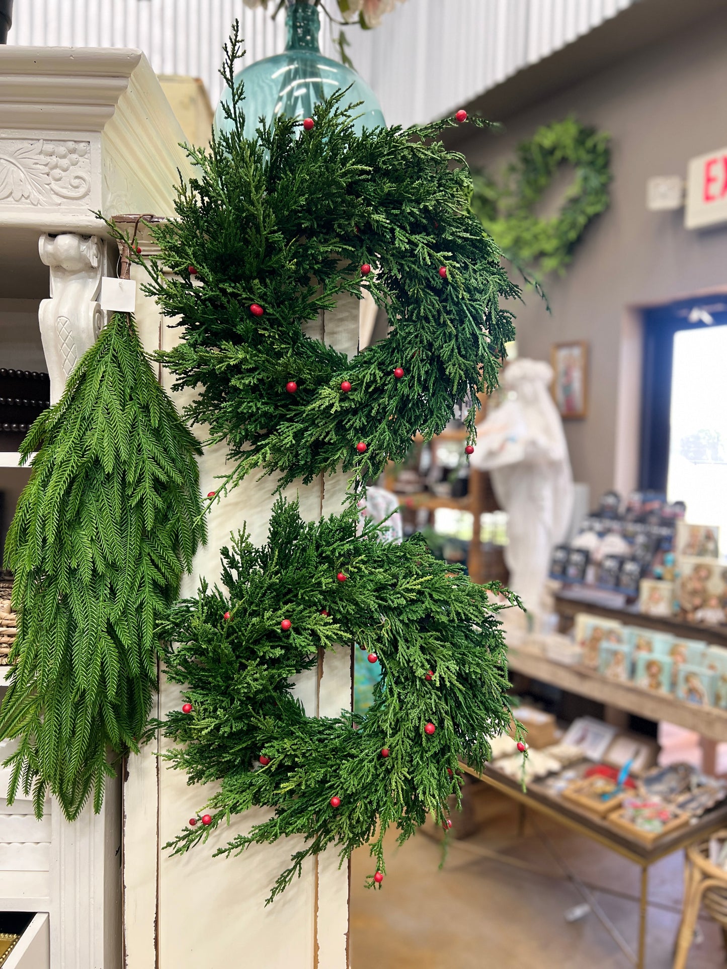 16" Berry & Cedar Wreath