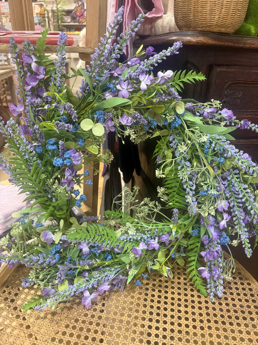 22" Violet Mist Wreath