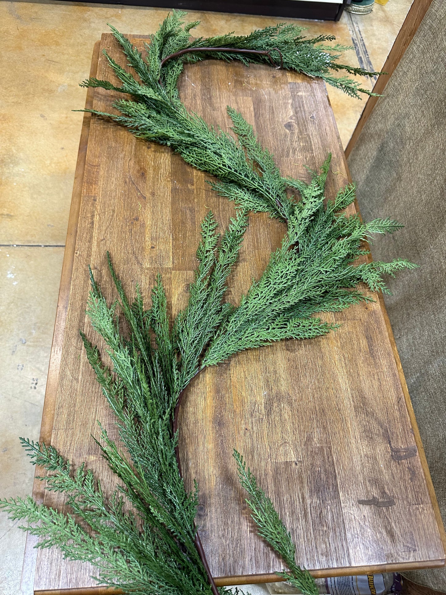 6' Deluxe Cedar Garland-Green