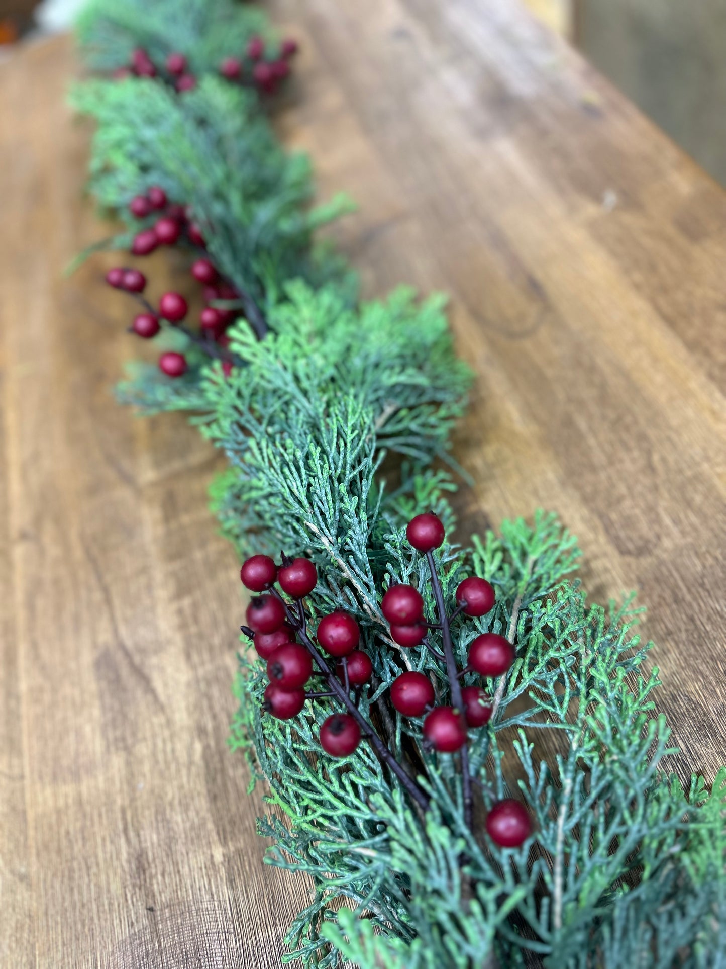 6' Cedar Wild Berry Garland