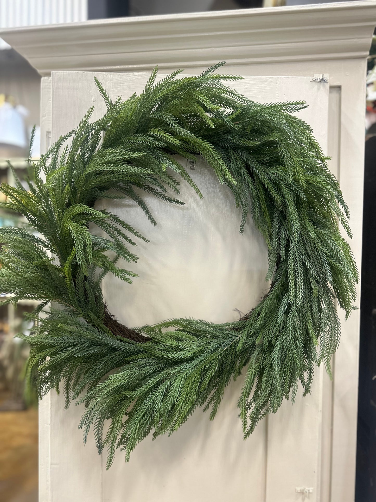 25" Green Spruce Wreath