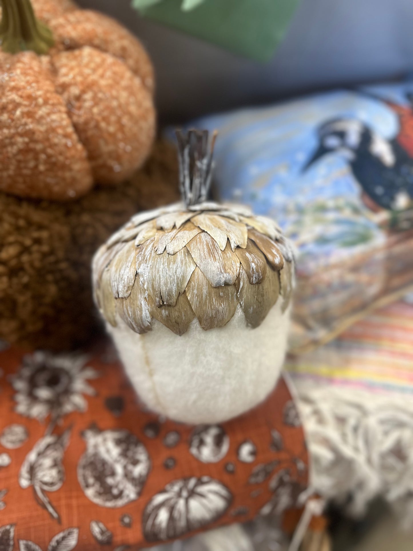 7.5" White & Glitter Acorn