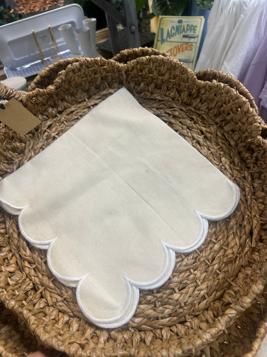 Scalloped Cloth Napkin