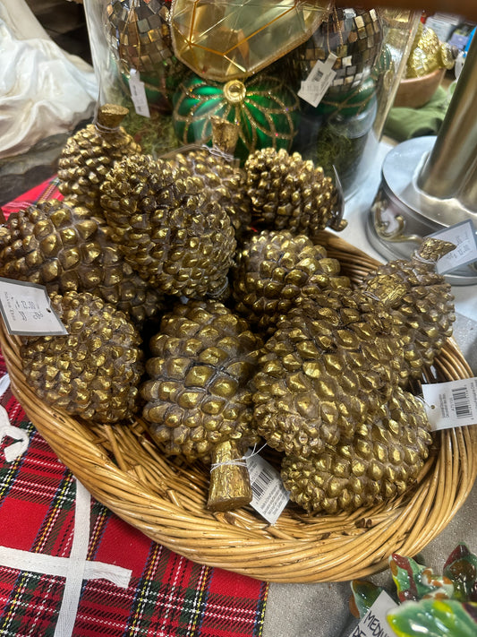 Decorative Gold Brushed Pine Cone