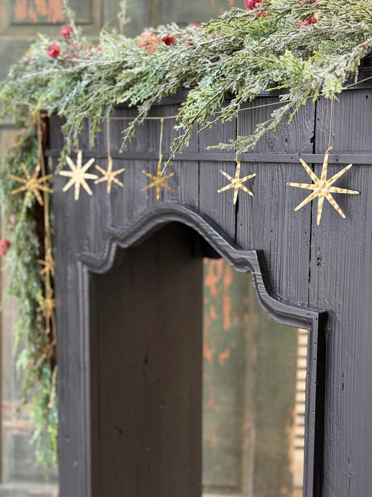 9' Wondering Star Garland