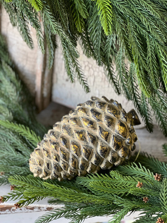Nature's Masterpiece Pinecone, 2 Sizes
