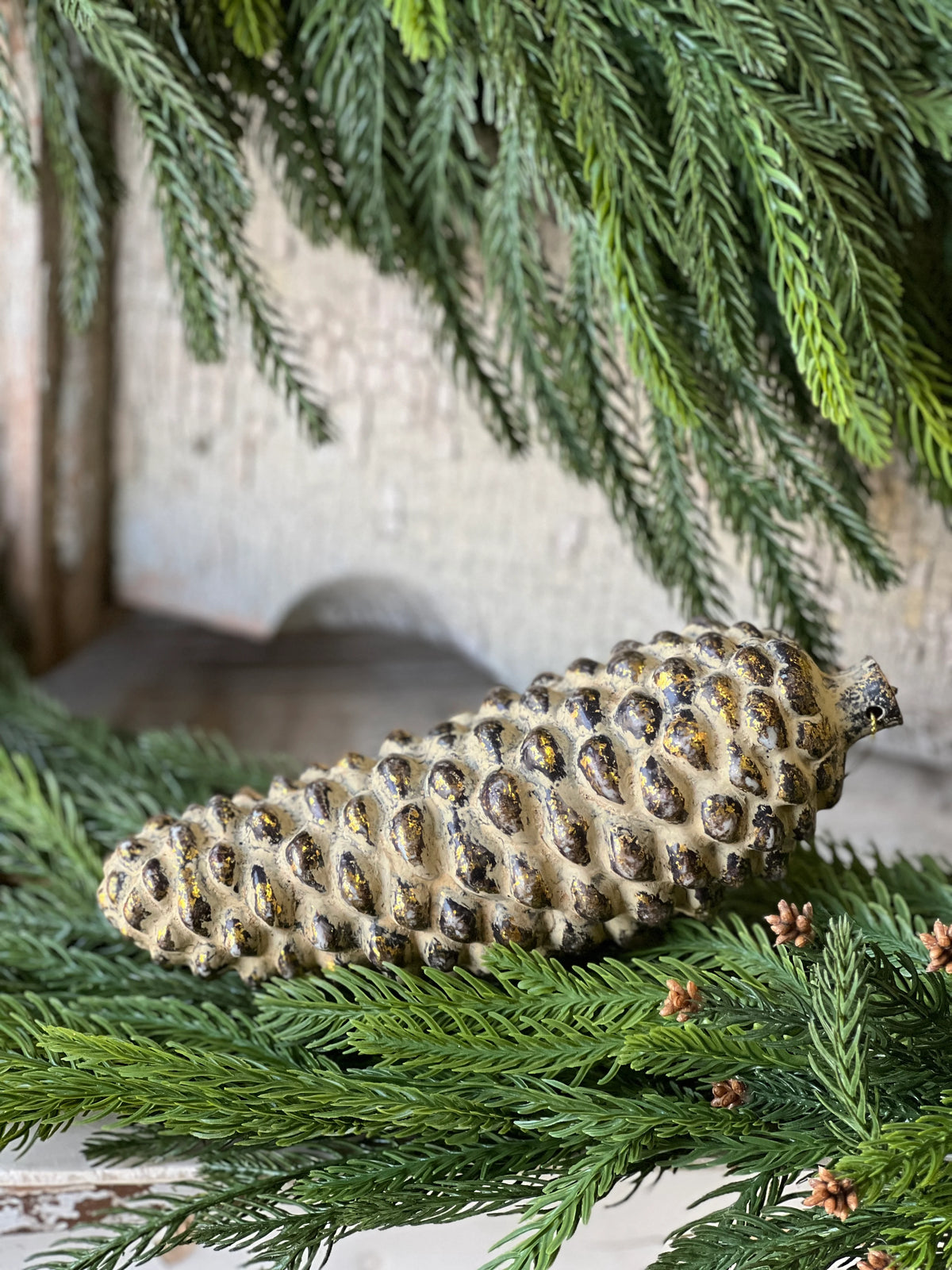 Nature's Masterpiece Pinecone, 2 Sizes